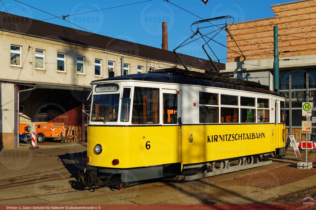 Foto vom historischen Triebwagen Nr. 6 im Betriebshof Freiimfelder Straße