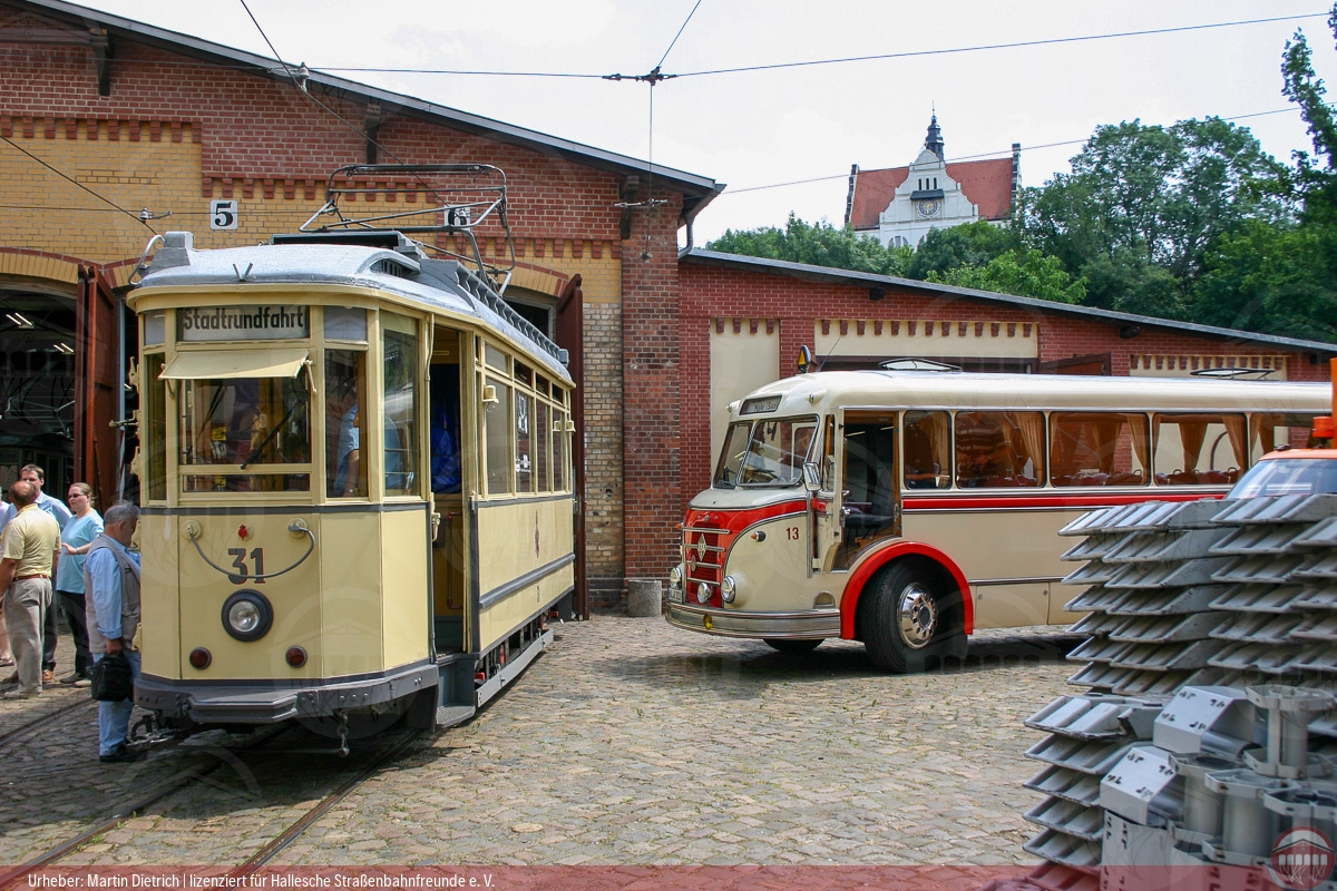 Triebwagen 31 (aus Halberstadt), Omnibus 13 im Betriebshof Seebener Straße